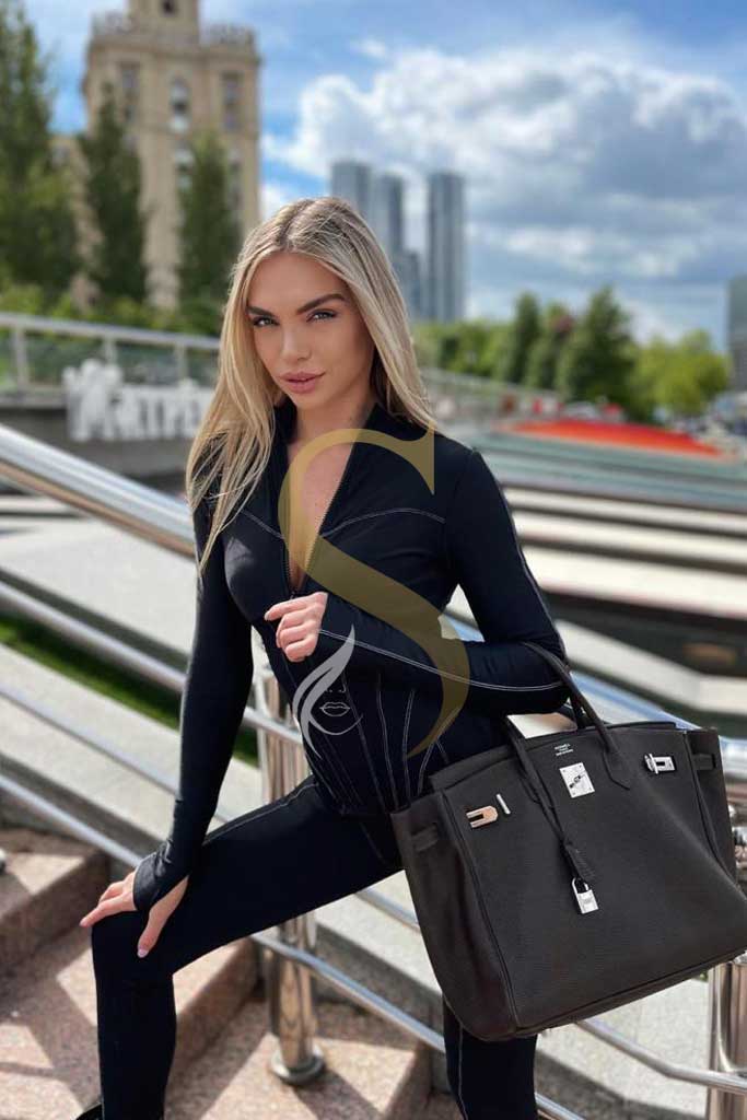 russian escort Paris, blonde escorts Paris, Paris escort girls, Female escort paris, Elite escort service in France, Elite companion in Paris, Choose the Paris escort, Luxury escort paris